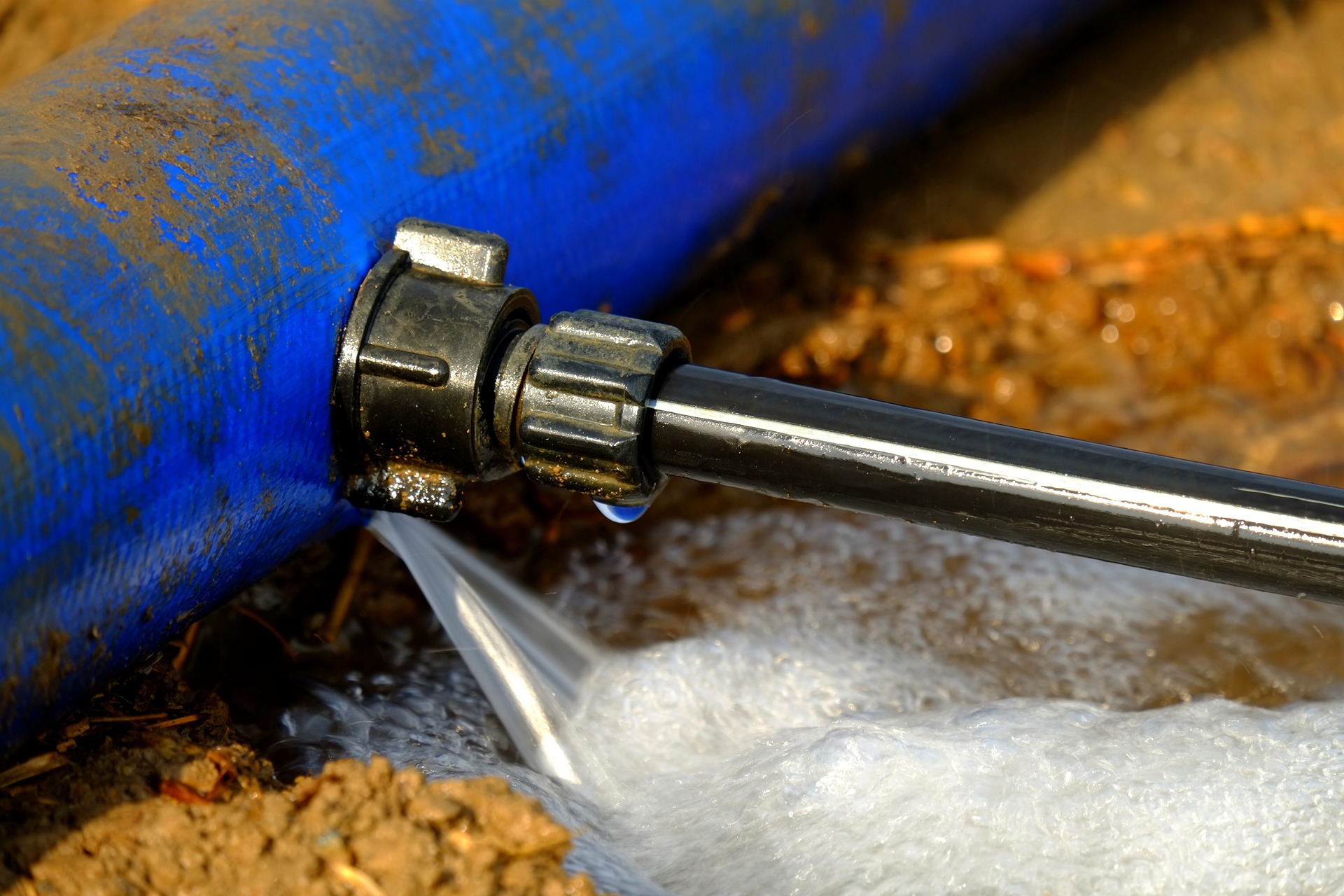 Quels outils de plomberie pour détecter une fuite d'eau ? - Action Bricolage